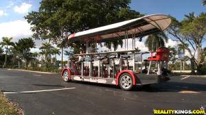 Original 864 px/ 486 px