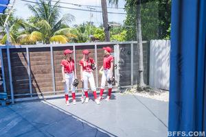 Original 900 px/ 600 px