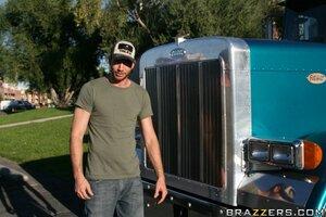 Original 900 px/ 600 px