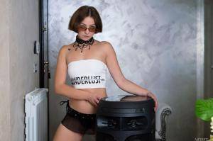 Original 6000 px/ 3993 px