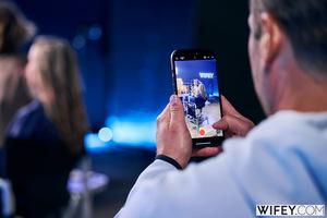 Original 2999 px/ 2000 px