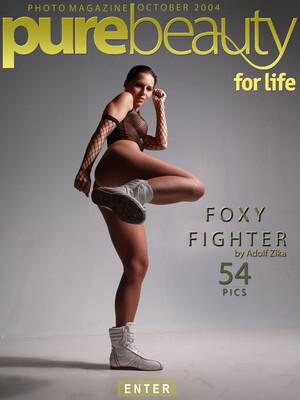 #PureBeautyMag Ilona Foxy Fighter
