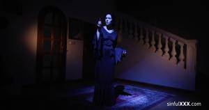 Original 4096 px/ 2160 px