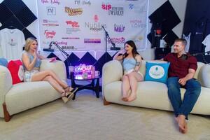 Original 8192 px/ 5464 px