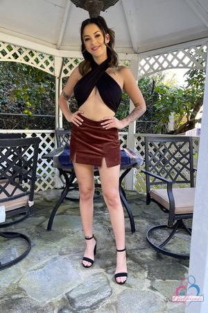 #ATKGirlfriends - Bella Luna