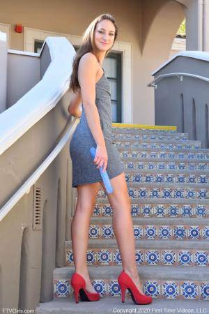 Original 852 px/ 1280 px