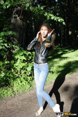 Original 1067 px/ 1600 px