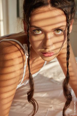 Vixi Rafi - Layers of Light