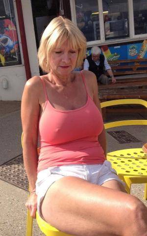 Original 749 px/ 1200 px