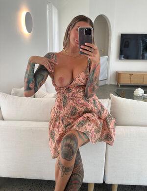 Original 1571 px/ 2048 px