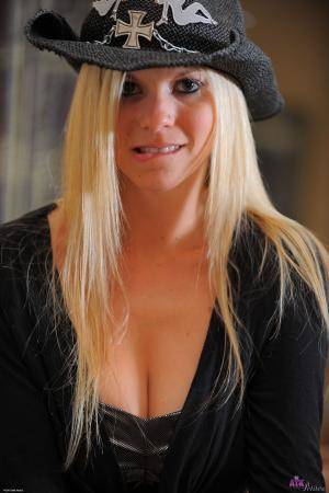 Original 1996 px/ 3000 px