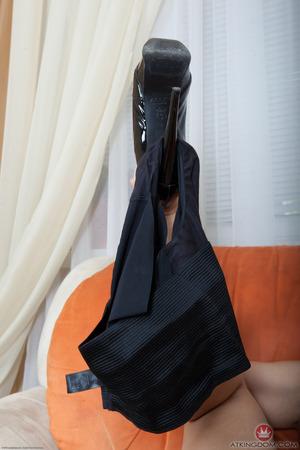 Original 2000 px/ 3000 px