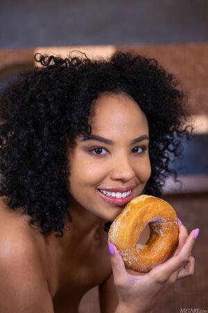 Original 3840 px/ 5760 px