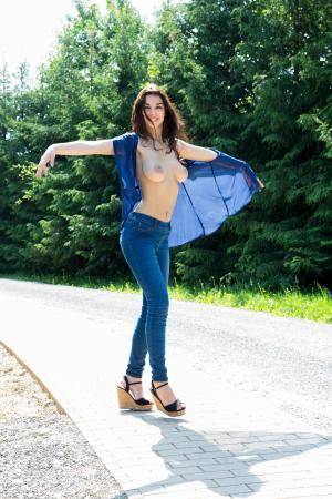 Original 3744 px/ 5616 px