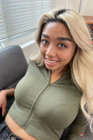 Original 2000 px/ 3000 px