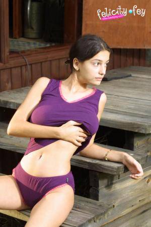 Original 682 px/ 1024 px