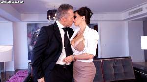 Original 2500 px/ 1405 px