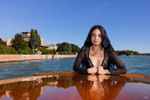 Original 8192 px/ 5464 px