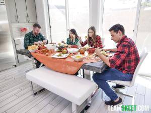 #TeamSkeet Aria Carson, Brooklyn Chase, Rosalyn Sphinx, Lauren Phillips - Thanksgiving Sluts Compilation