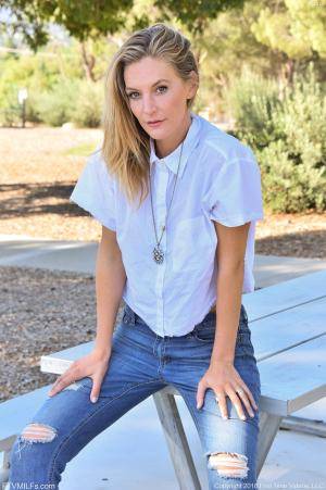 Original 1064 px/ 1600 px