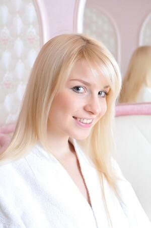 Original 852 px/ 1280 px