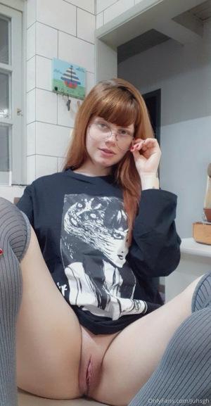 Original 666 px/ 1280 px