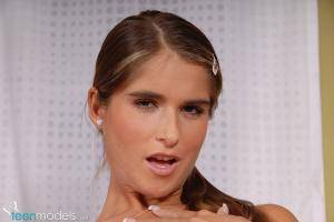 Original 3000 px/ 2008 px