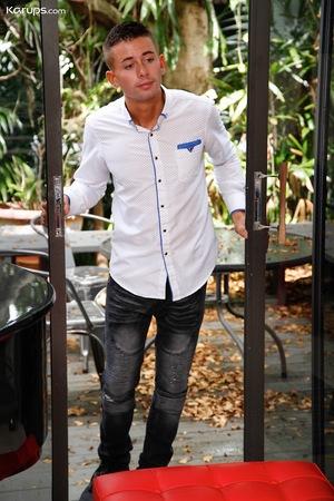 Original 2000 px/ 3000 px