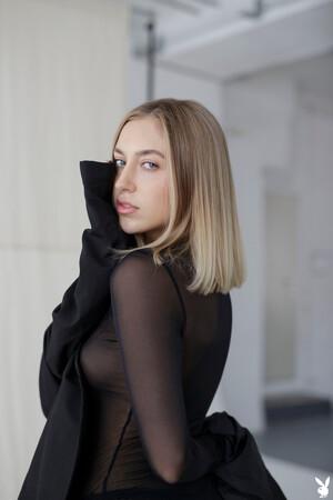 Original 3840 px/ 5760 px