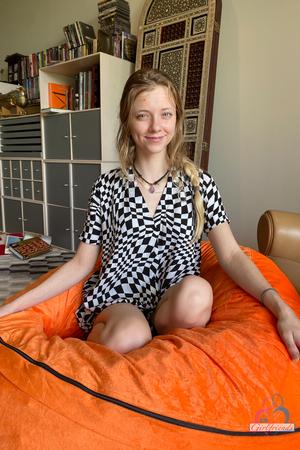 Original 2000 px/ 3000 px