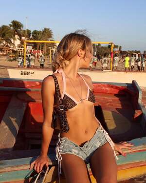 Original 1080 px/ 1350 px