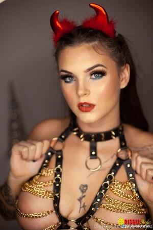 Original 1280 px/ 1920 px