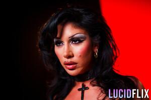 Original 3000 px/ 2000 px