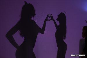 Original 3000 px/ 2000 px