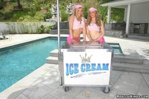 Original 900 px/ 600 px