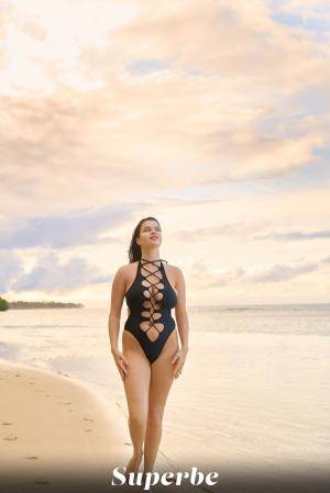 Original 2561 px/ 3840 px