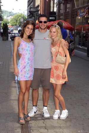 Original 1921 px/ 2884 px