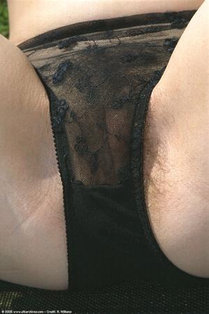 Original 682 px/ 1024 px