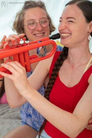 Original 854 px/ 1280 px