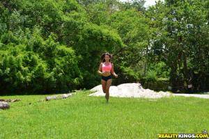 Original 3840 px/ 2564 px