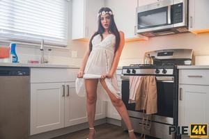 Original 4090 px/ 2727 px