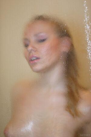 Original 2048 px/ 3072 px