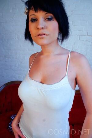 Original 1067 px/ 1600 px