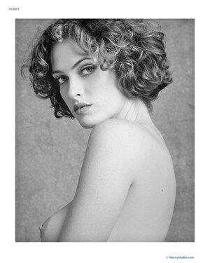 Original 2400 px/ 3000 px