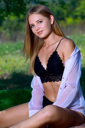 Original 854 px/ 1280 px