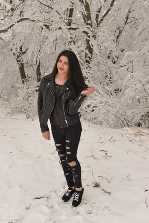 Original 2002 px/ 3000 px