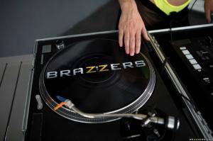 Original 2495 px/ 1663 px