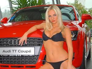 Original 938 px/ 704 px