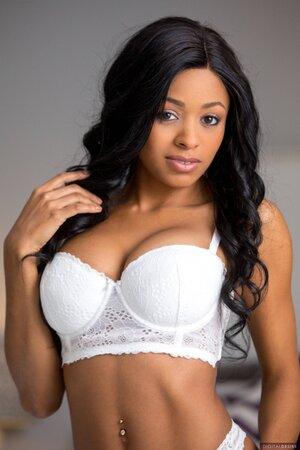 Original 2000 px/ 3000 px