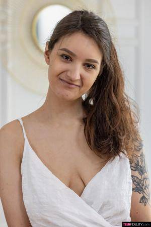 Original 854 px/ 1280 px